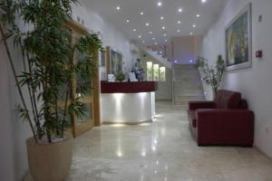 Lobbyn eller receptionsområdet på Quinta Da Rosa Linda