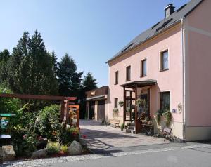 Foto da galeria de Familien-Ferienwohnung Haustein em Königswalde