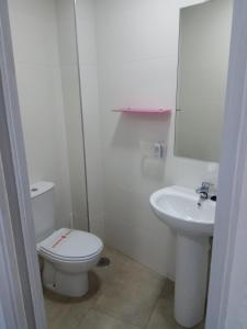 Koupelna v ubytování Hostal Brisas de Conil