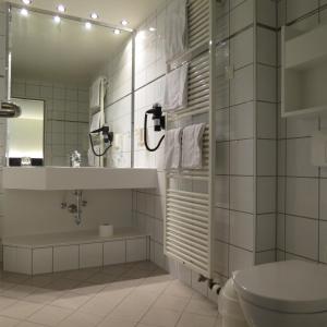Koupelna v ubytování Comfor Hotel Ulm City + 37 fotografií