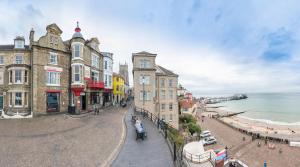 Gallery image of The Red Lion Hotel in Cromer