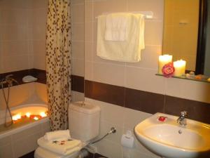 Kupatilo u objektu Katerina Studios & Apartments