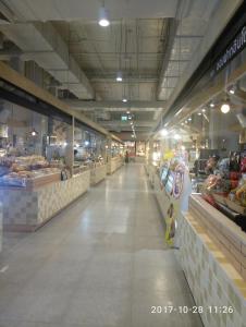 Supermarket nebo jiné obchody v  apartmánu nebo okolí