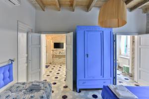 A television and/or entertainment centre at Mare amore @ Riomaggiore