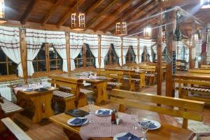 Etno Restoran Ranc餐厅或其他用餐的地方