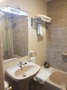 Koupelna v ubytování Hostal Sainz