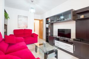 Telewizja i/lub zestaw kina domowego w obiekcie Apartamento Ventura Rodriguez 39