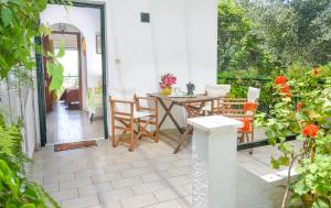 Vườn quanh Alex-Giannis Apartments, Barbati