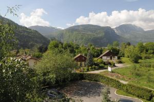 a view of a valley with mountains in the background at Hôtel 4C in Cluses