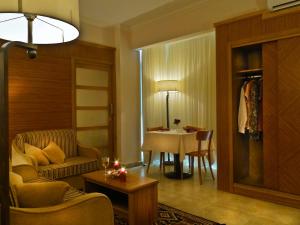 Istumisnurk majutusasutuses Negresco Hotel