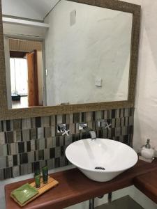 Um banheiro em Dunsborough Ridge Retreat