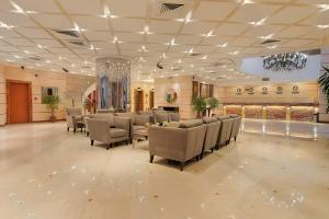 Posezení v ubytování Snaf Inn ِAzizia Hotel