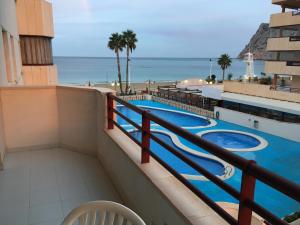 Bazén v ubytování Apartamento en Calpe, playa de La Fossa, primera línea, AA nebo v jeho okolí