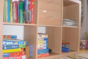 A biblioteca deste apartamento