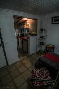 Virtuvė arba virtuvėlė apgyvendinimo įstaigoje Casas do Patio Sem Cantigas 3