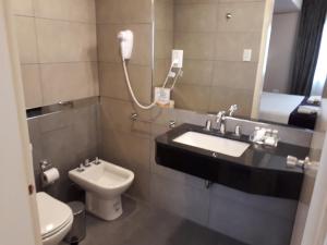 A bathroom at Fábrica Hotel