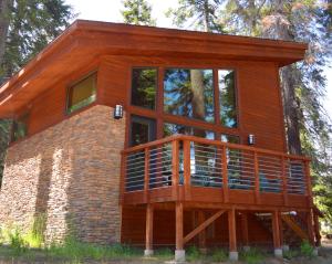 Gallery image of Montecito Sequoia Lodge in Sequoia