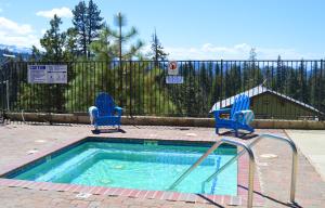 Sundlaugin á Montecito Sequoia Lodge eða í nágrenninu