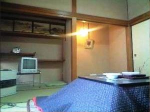 Televisyen dan/atau pusat hiburan di Kinokuniya Jinpachi