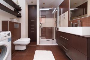 Kúpeľňa v ubytovaní Apartment Gdańsk Seaside & City Center + 8 fotografií