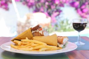 Φαγητό σε αυτό το ξενοδοχείο ή κάπου εκεί κοντά