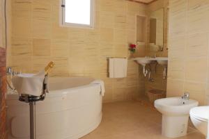 Hotel Rural Hoyo Bautista, Martín de la Jara – Bijgewerkte ...