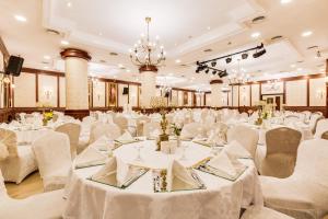 Restaurace v ubytování Gordion Hotel - Special Class + 37 fotografií