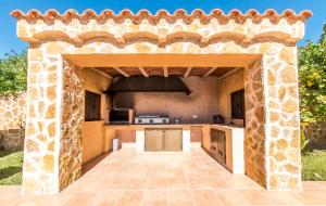 A kitchen or kitchenette at Villa San Jordi Ibiza Ses Salines
