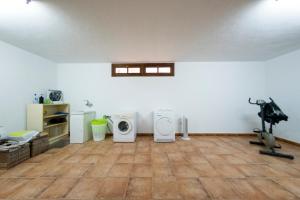 Kylpyhuone majoituspaikassa Villa San Jordi Ibiza Ses Salines