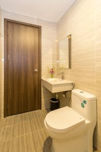 Phòng tắm tại Trang Ngan Hotel by THG