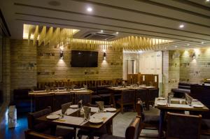 Gallery image of Hotel Grand Elegance in Ahmedabad