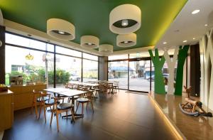 Posezení v ubytování 綺樂文旅 康定館 Le Room Hotel Kangding