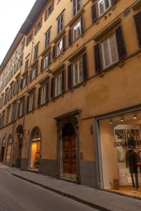The building in which a vendégházakat is located