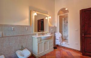 Łazienka w obiekcie Raffaello Residence