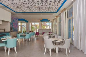 Restaurace v ubytování Radisson Blu Resort, Saidia Garden