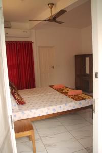Aaron's Homestay客房内的一张或多张床位