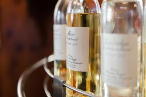 Nápoje v ubytování Hotel Löwen-Weinstube