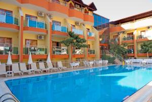 Bazén v ubytování Wassermann Hotel nebo v jeho okolí