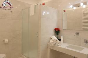 Un baño de Palazzo D'Atri 27 fotos más