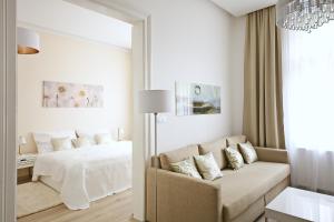 Posteľ alebo postele v izbe v ubytovaní Luxury Center Apt. Charles bridge walking distance
