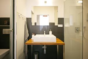 Kúpeľňa v ubytovaní Luxury Center Apt. Charles bridge walking distance