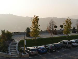 Foto dalla galleria di La Maison du Soleil a Serralunga d'Alba Altre 24 foto