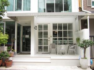 Gallery image of Urban house in Bangkok