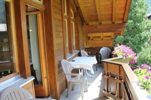 Balkón nebo terasa v ubytování Haus Pan