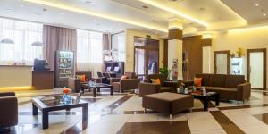 Comfort Hotel tesisinde lobi veya resepsiyon alanı