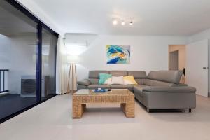 Posezení v ubytování Surf Regency