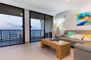 Posezení v ubytování Surf Regency + 28 fotografií
