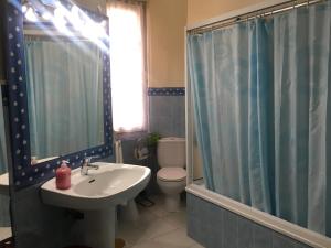 Pensión Leyre tesisinde bir banyo