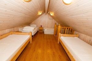 Ένα ή περισσότερα κρεβάτια σε δωμάτιο στο Vaðlahof