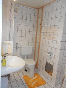 Koupelna v ubytování Gästehaus Marianne Baier + 18 fotografií